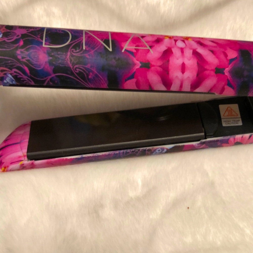 DNA FLAT IRON